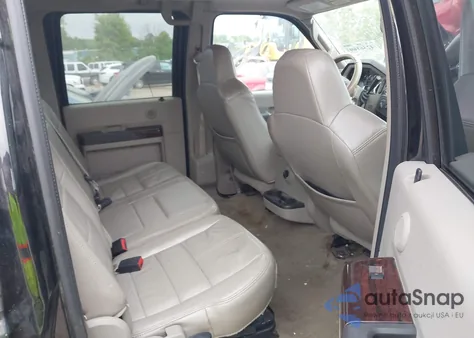 2008 Ford F-250 Fx4/King Ranch/Lariat/Xl/Xlt z USA, uszkodzony, nr VIN 1FTSW21588EB07115